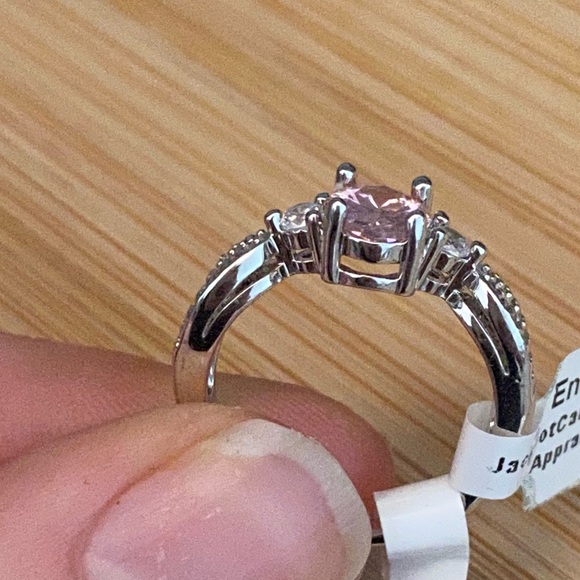 NWT Silver Ring with Pink and Clear Stones - Picture 5 of 6